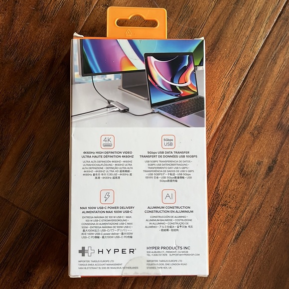 4 in 1 USB-C HUB Brand: HYPERDRIVE - Picture 2 of 2